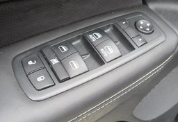 2013 Jeep Grand Cherokee SRT - Image 46