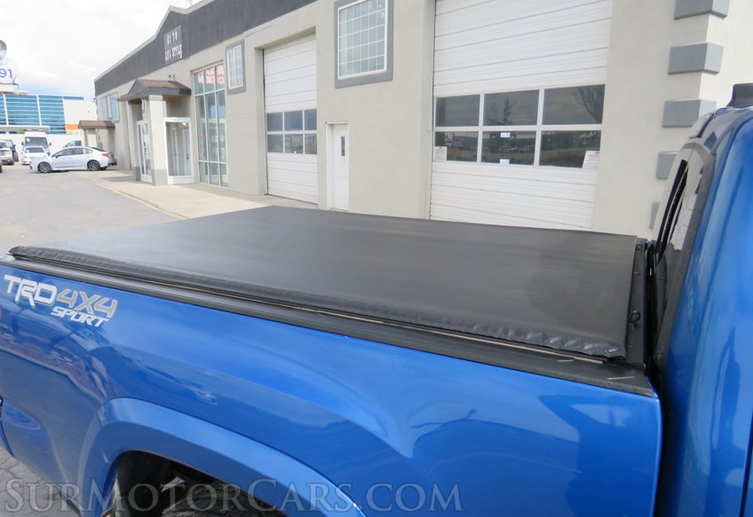 2017 Toyota Tacoma - Image 19