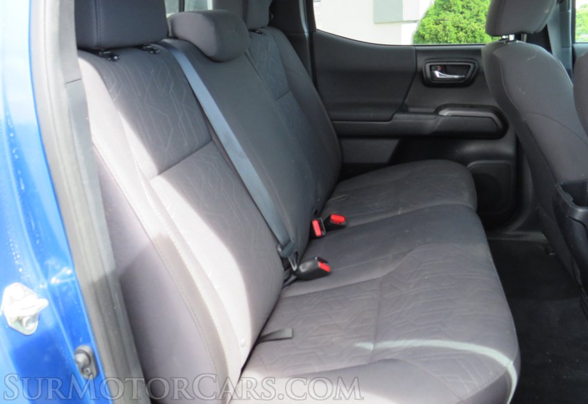 2017 Toyota Tacoma - Image 32