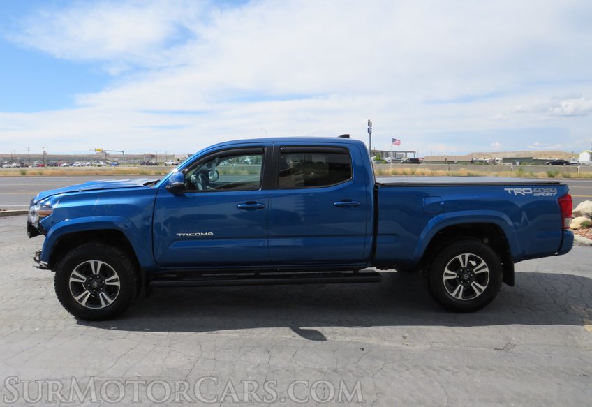 2017 Toyota Tacoma - Image 9