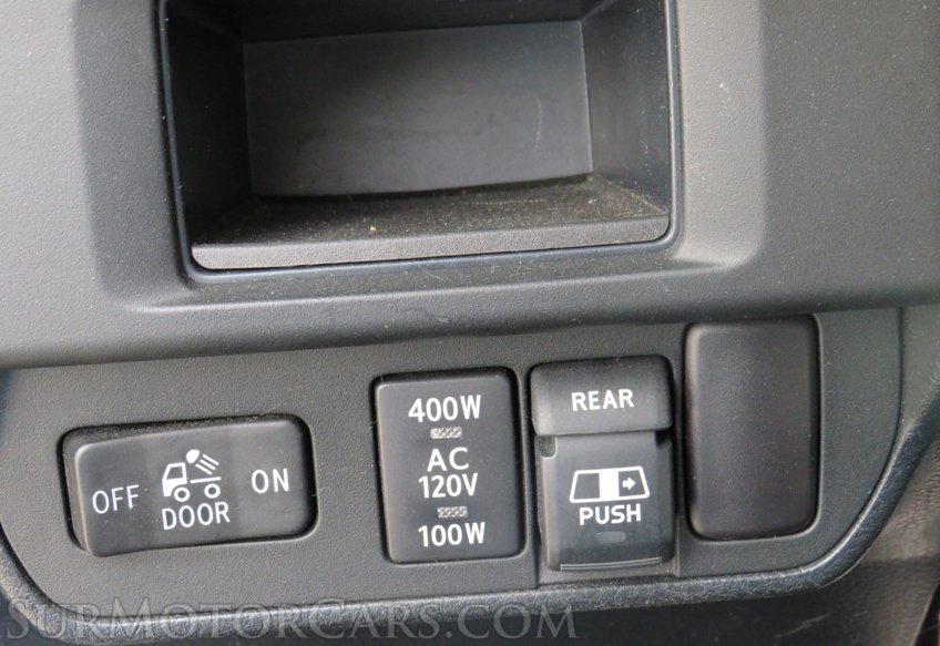 2017 Toyota Tacoma - Image 44