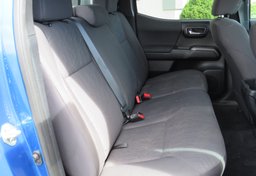 2017 Toyota Tacoma - Image 32