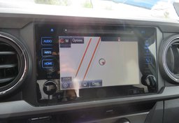 2017 Toyota Tacoma - Image 39