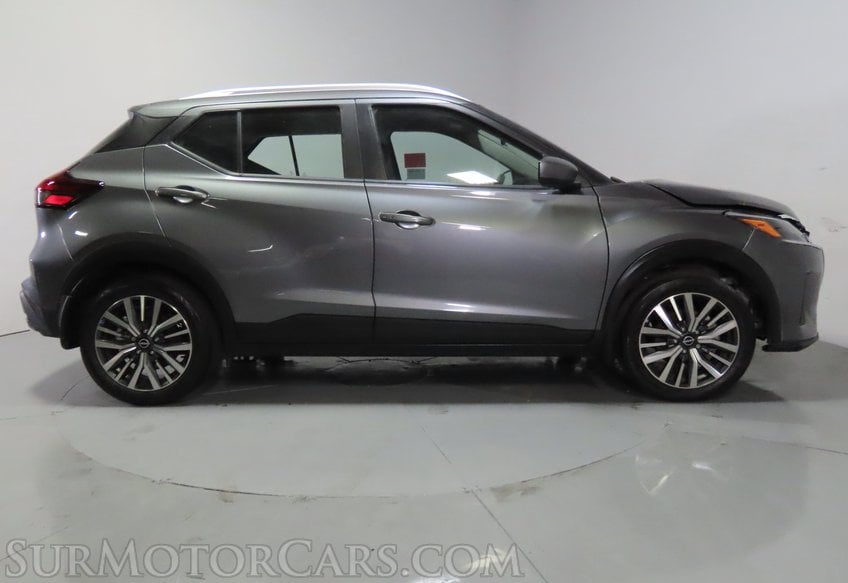 2023 Nissan Kicks - Image 10