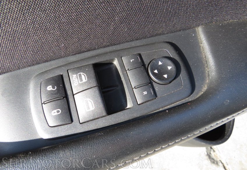 2019 Dodge Challenger - Image 35