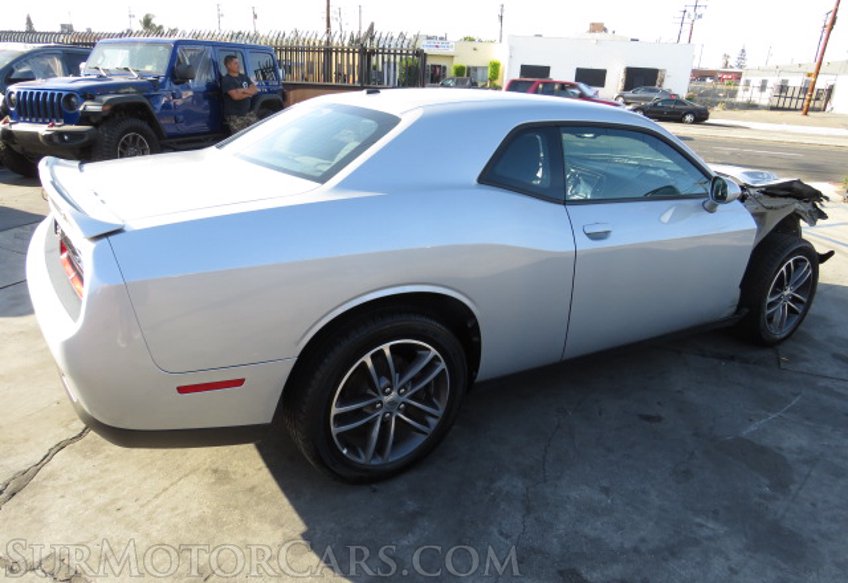 2019 Dodge Challenger - Image 6