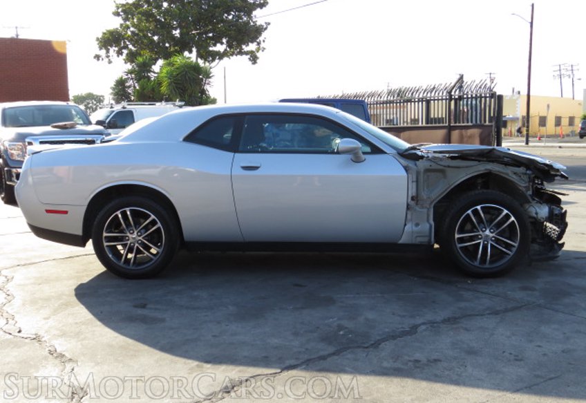 2019 Dodge Challenger - Image 12