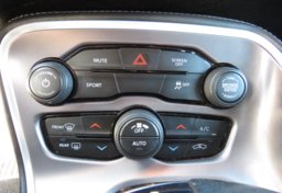 2019 Dodge Challenger - Image 37