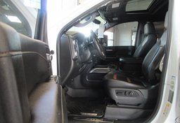 2020 GMC Sierra 2500HD - Image 39