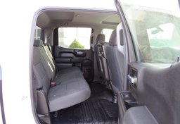 2019 Chevrolet Silverado 1500 - Image 33