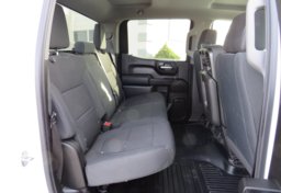 2019 Chevrolet Silverado 1500 - Image 32