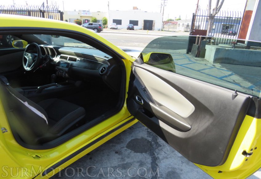 2014 Chevrolet Camaro - Image 20