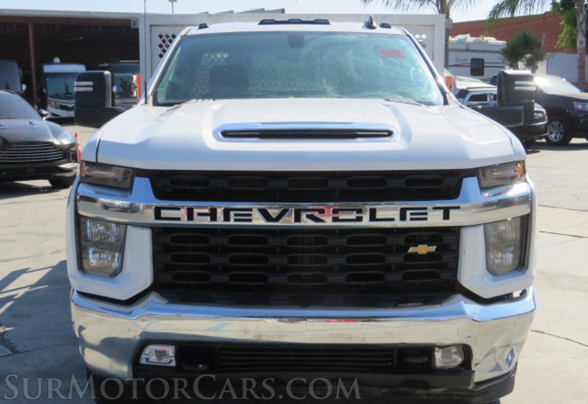2022 Chevrolet Silverado 3500HD CC - Image 11