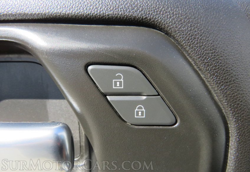 2022 Chevrolet Silverado 3500HD CC - Image 40