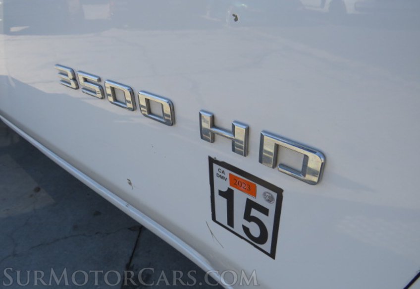 2022 Chevrolet Silverado 3500HD CC - Image 17