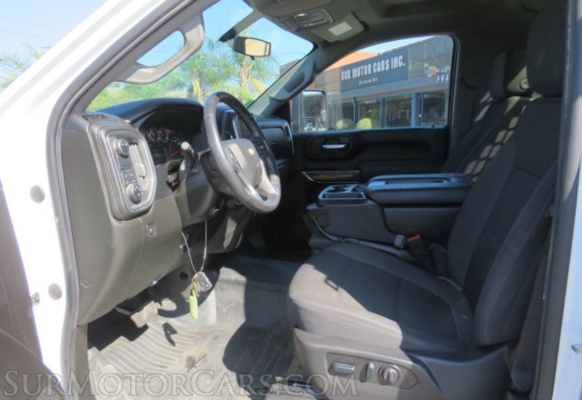 2022 Chevrolet Silverado 3500HD CC - Image 24