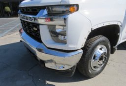 2022 Chevrolet Silverado 3500HD CC - Image 19