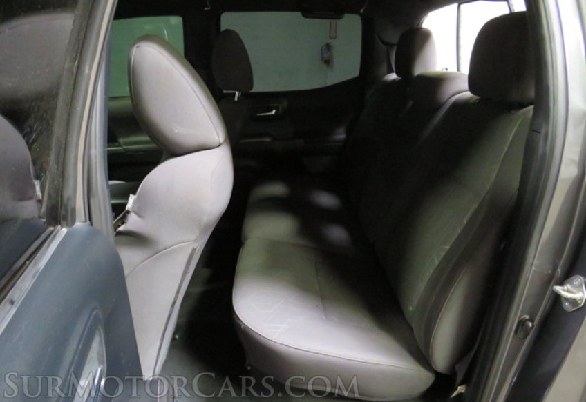 2017 Toyota Tacoma - Image 27