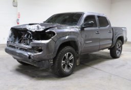 2017 Toyota Tacoma - Image 4