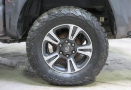 2017 Toyota Tacoma - Image 16