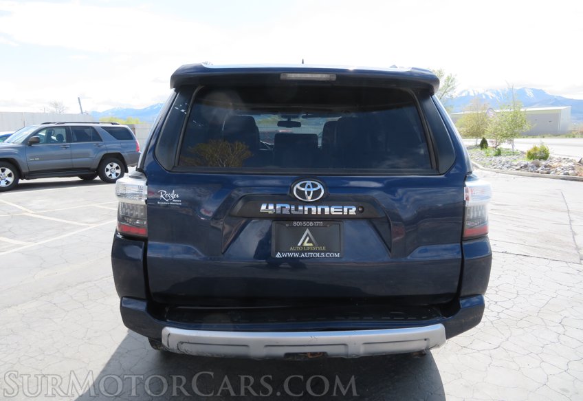 2018 Toyota 4Runner - Image 11
