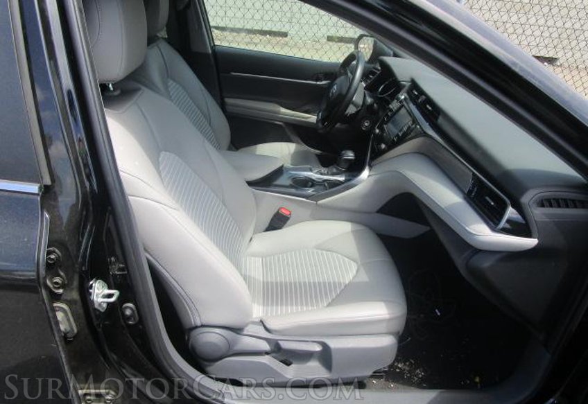 2020 Toyota Camry - Image 4