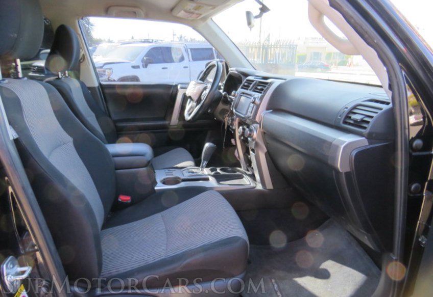 2015 Toyota 4Runner - Image 23