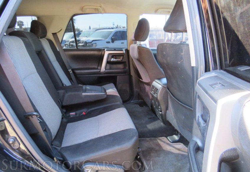 2015 Toyota 4Runner - Image 31