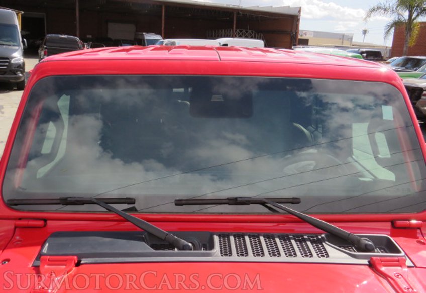 2020 Jeep Gladiator - Image 13