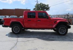 2020 Jeep Gladiator - Image 9