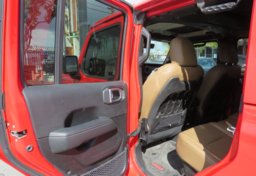 2020 Jeep Gladiator - Image 27