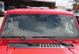 2020 Jeep Gladiator - Image 13