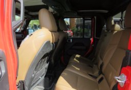 2020 Jeep Gladiator - Image 28