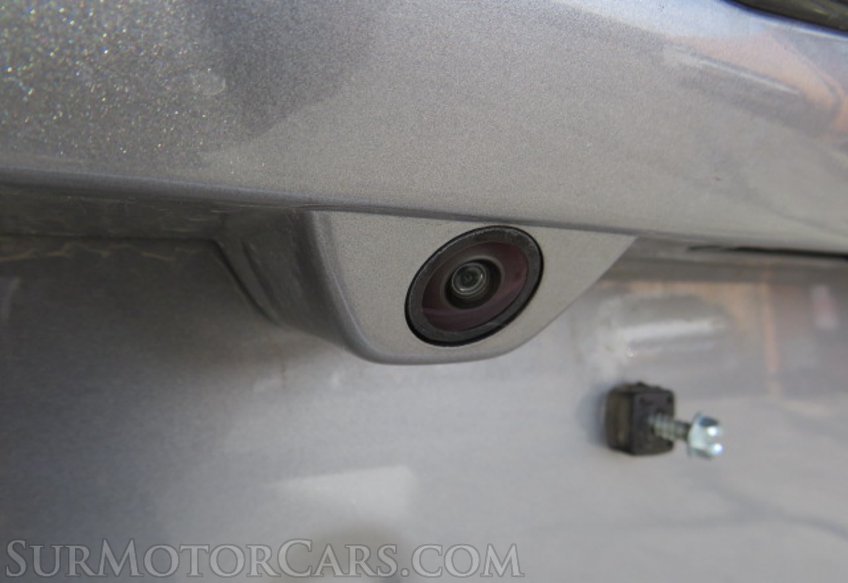 2020 Chrysler Pacifica - Image 17