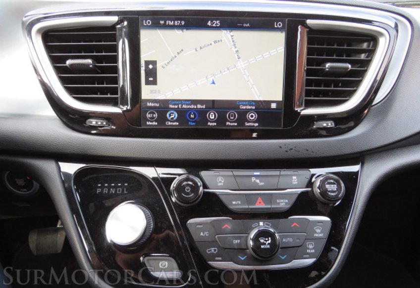 2020 Chrysler Pacifica - Image 43