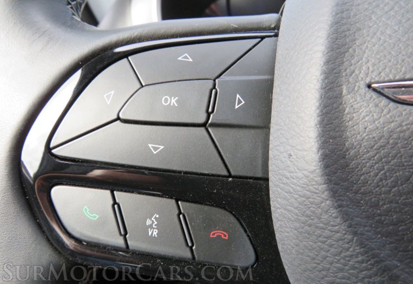 2020 Chrysler Pacifica - Image 36