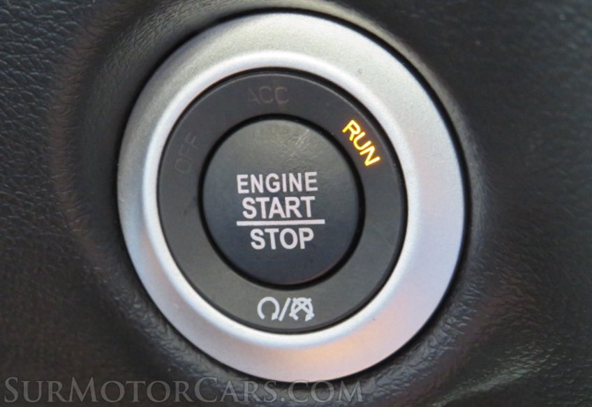 2020 Chrysler Pacifica - Image 38