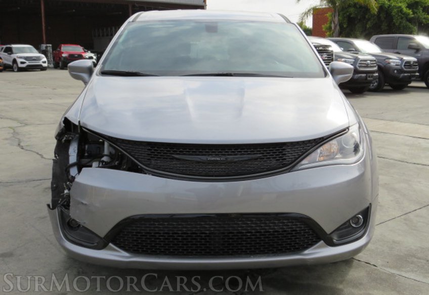 2020 Chrysler Pacifica - Image 9