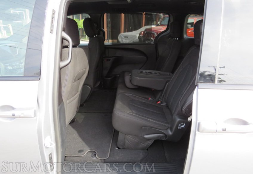 2020 Chrysler Pacifica - Image 21