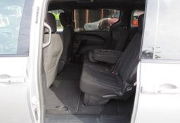 2020 Chrysler Pacifica - Image 21