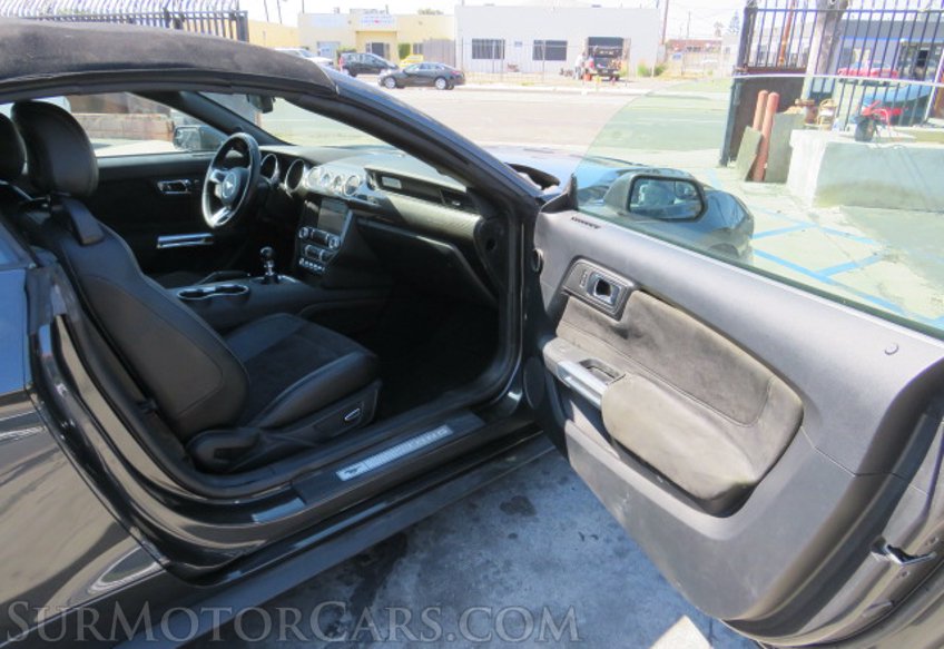 2019 Ford Mustang - Image 29