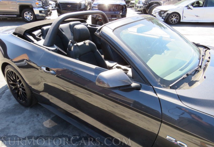 2019 Ford Mustang - Image 12