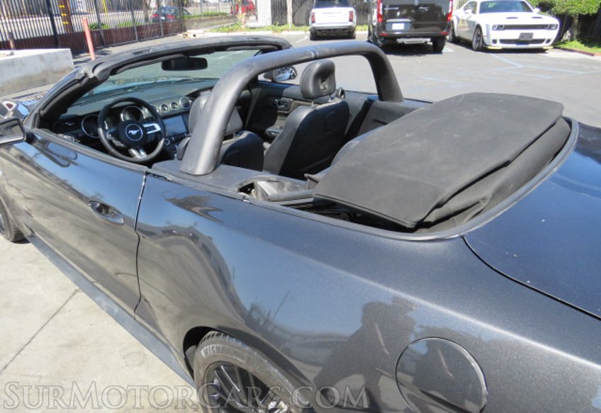 2019 Ford Mustang - Image 13