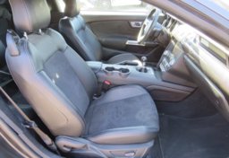 2019 Ford Mustang - Image 31