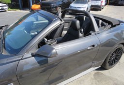 2019 Ford Mustang - Image 11