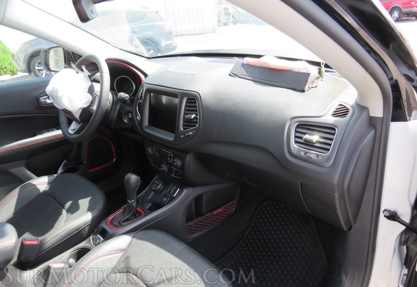 2021 Jeep Compass - Image 25