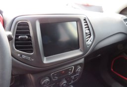 2021 Jeep Compass - Image 38