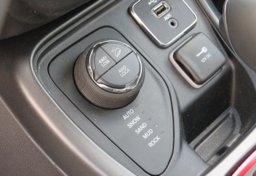 2021 Jeep Compass - Image 44