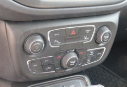 2021 Jeep Compass - Image 41