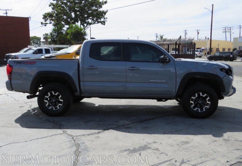 2019 Toyota Tacoma 4WD - Image 8